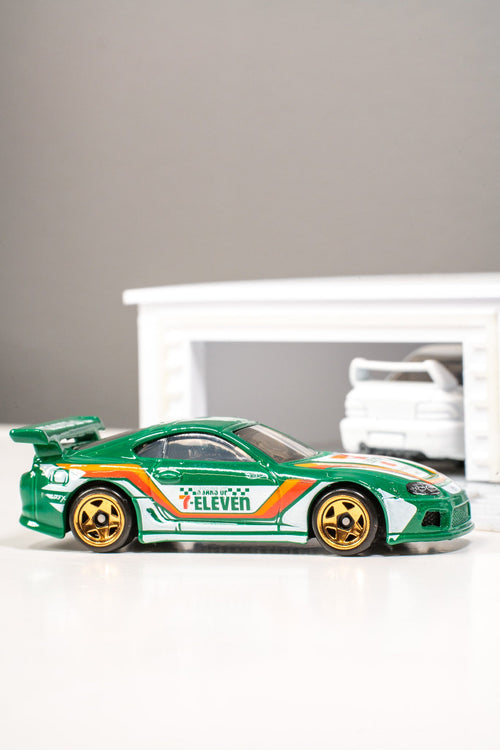 Hot Wheels Premium - Silver Series 7/11 MK4 Toyota Supra